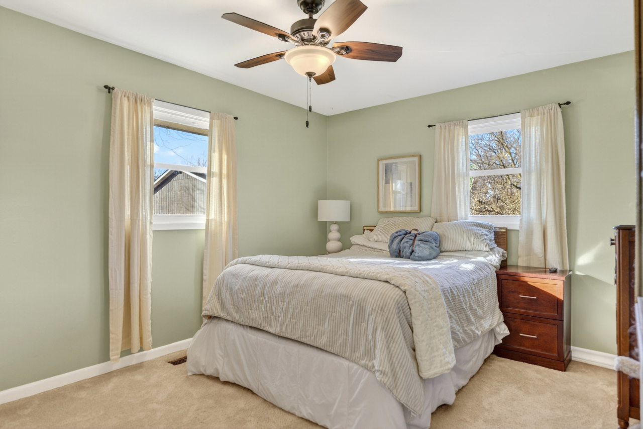 4015 Sunnyside Road, Woodstock, IL 60098