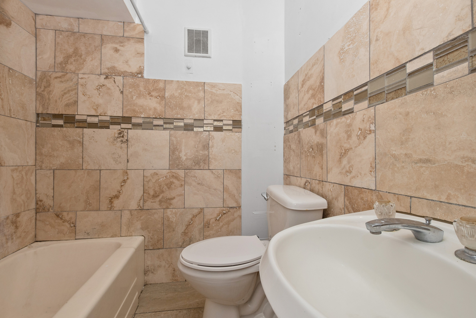 2630 Commercial Avenue, South Chicago Heights, IL 60411