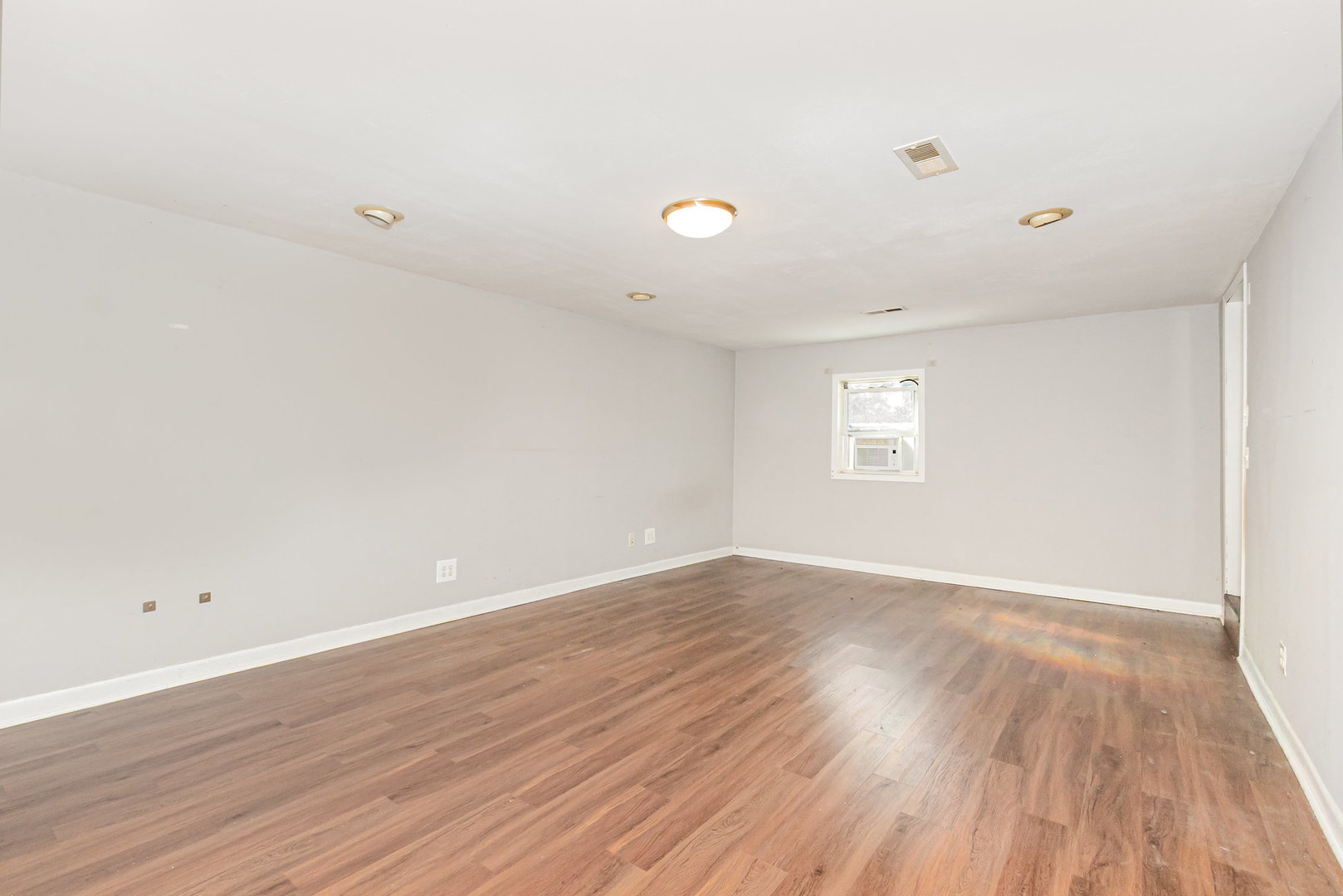 15045 Terrace Lane, Midlothian, IL 60445