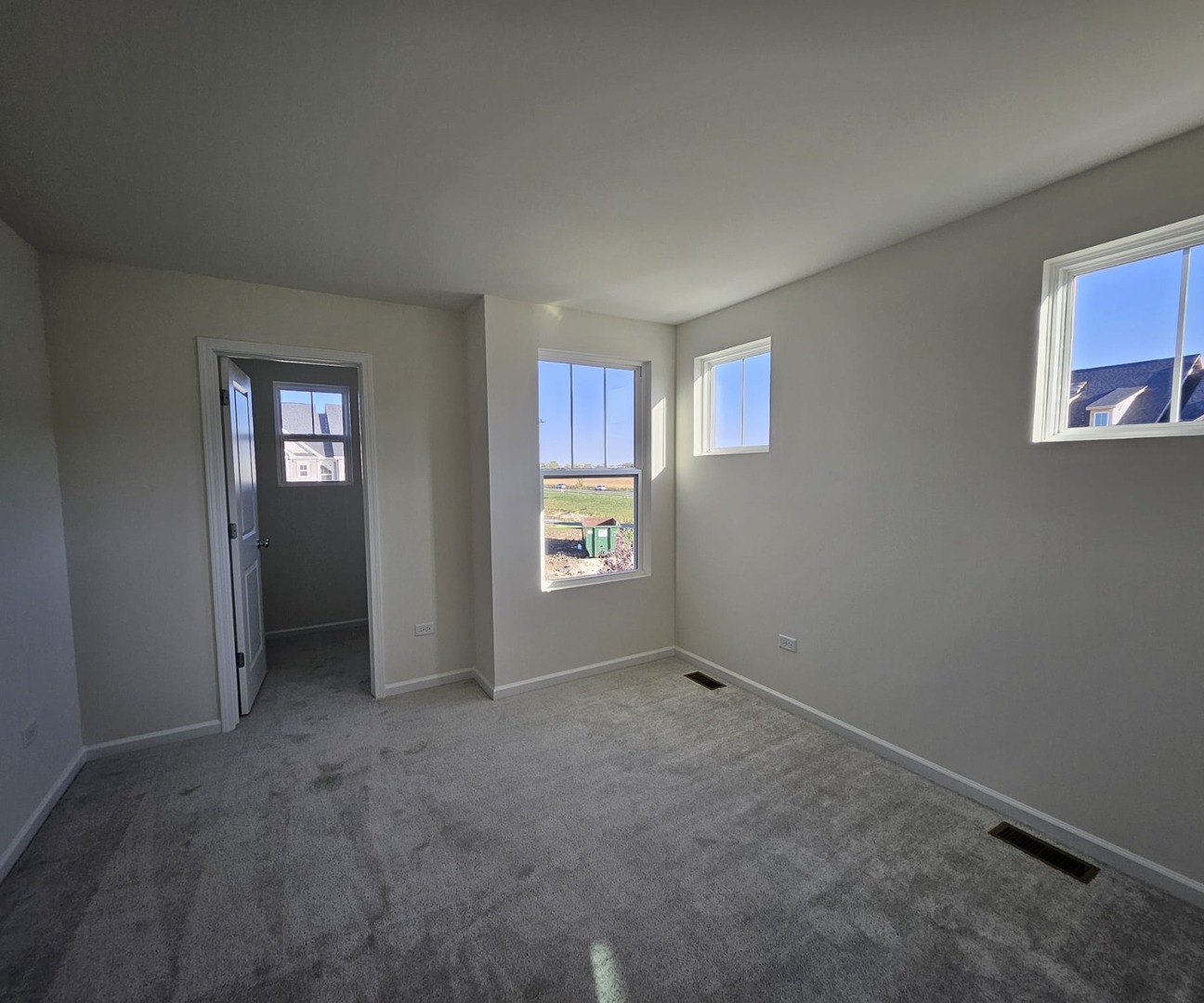 2212 Horseshoe Circle #2212, Naperville, IL 60564