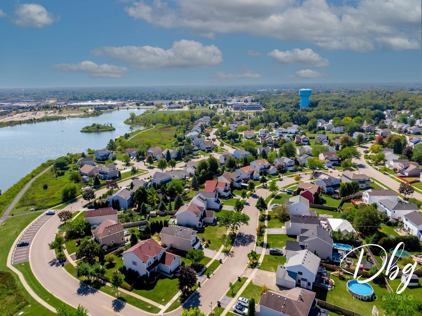 2380 N Salem Lane, Round Lake Beach, IL 60073