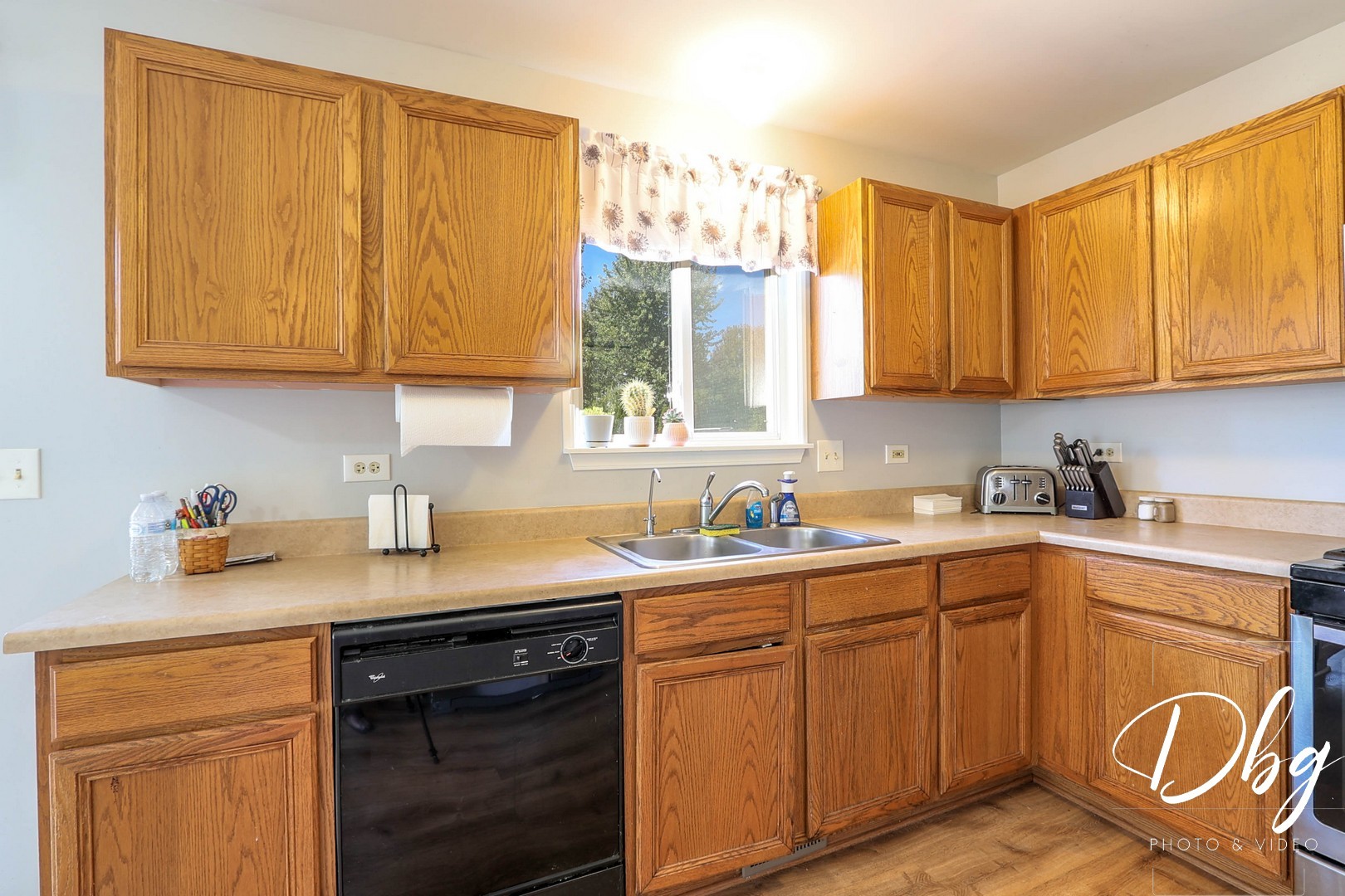 2380 N Salem Lane, Round Lake Beach, IL 60073