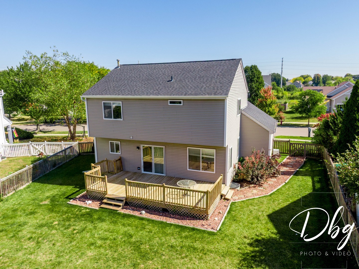 2380 N Salem Lane, Round Lake Beach, IL 60073
