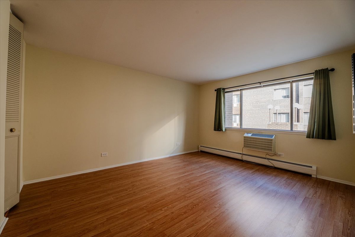 4623 N Chester Avenue #110, Chicago, IL 60656