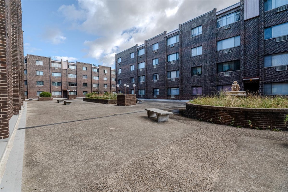 4623 N Chester Avenue #110, Chicago, IL 60656