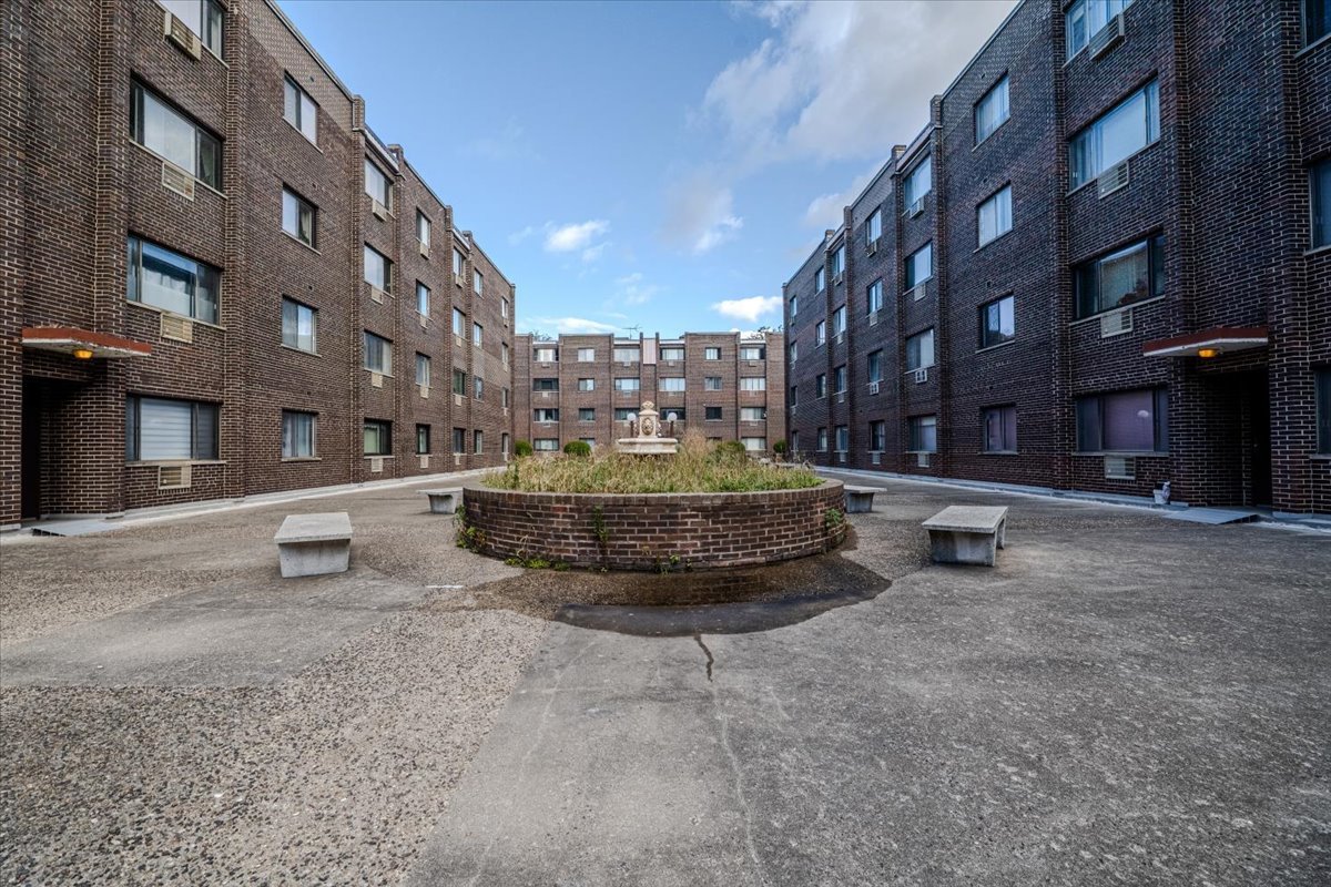 4623 N Chester Avenue #110, Chicago, IL 60656