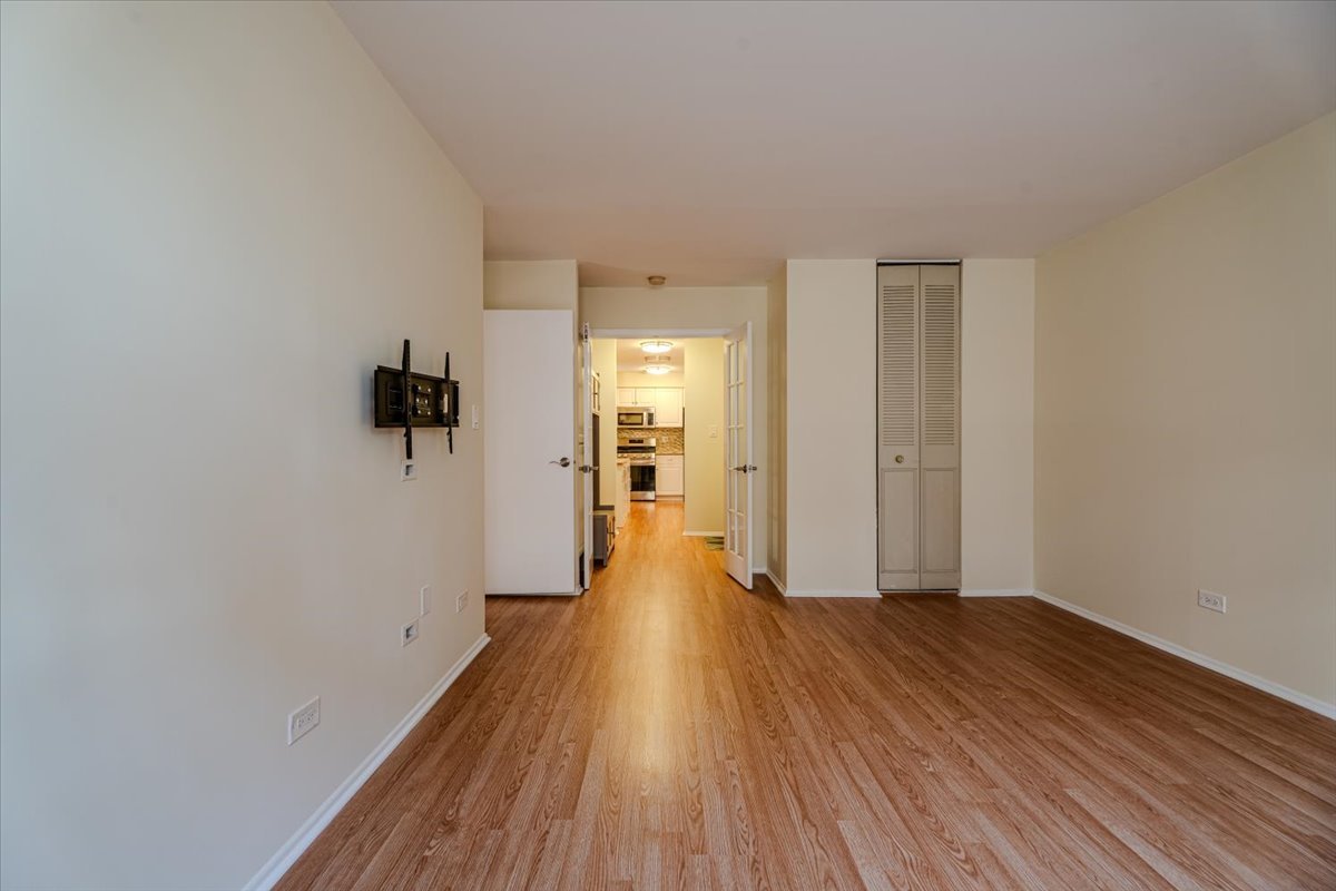 4623 N Chester Avenue #110, Chicago, IL 60656
