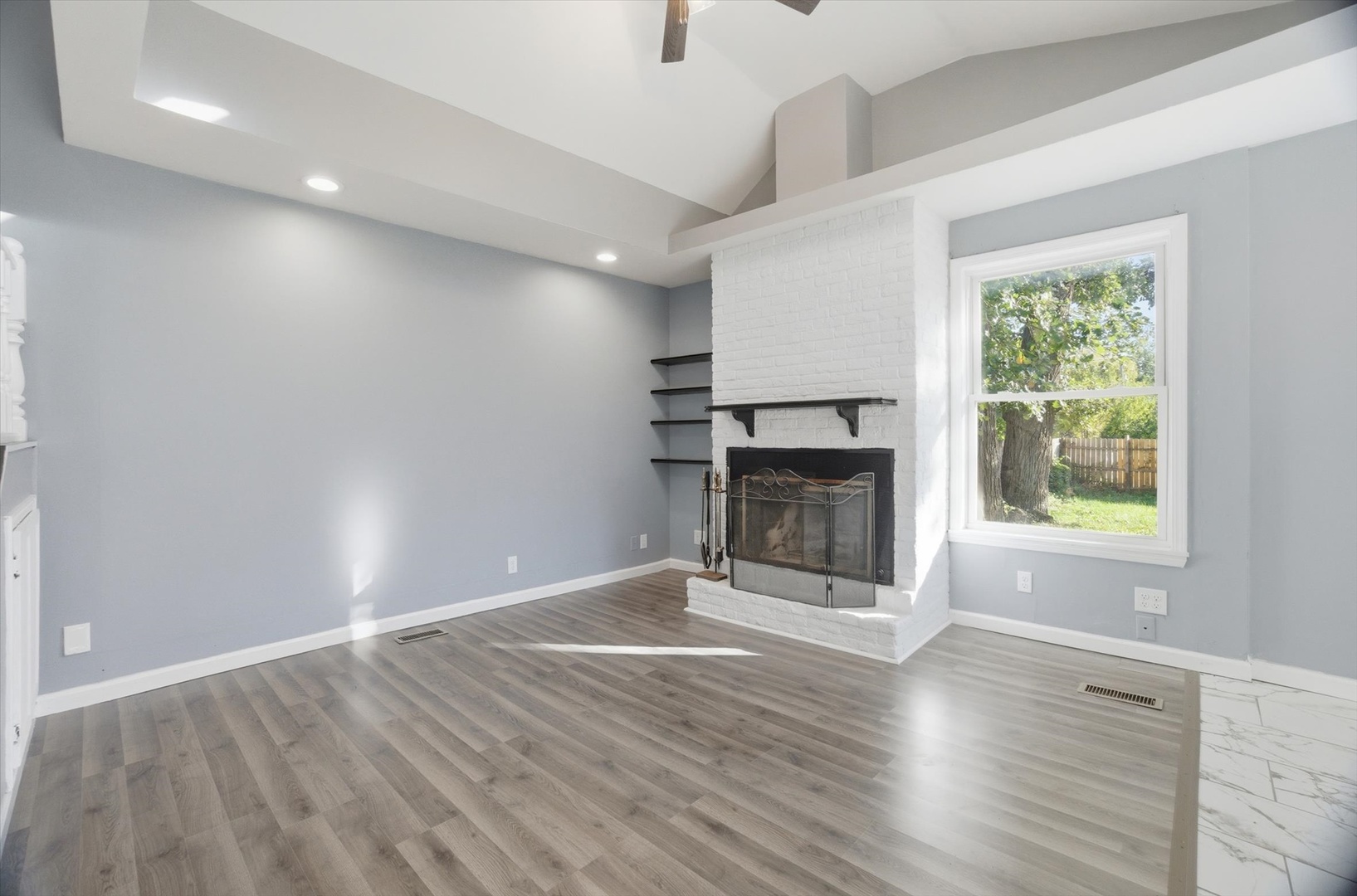 804 Richards Street, Joliet, IL 60433