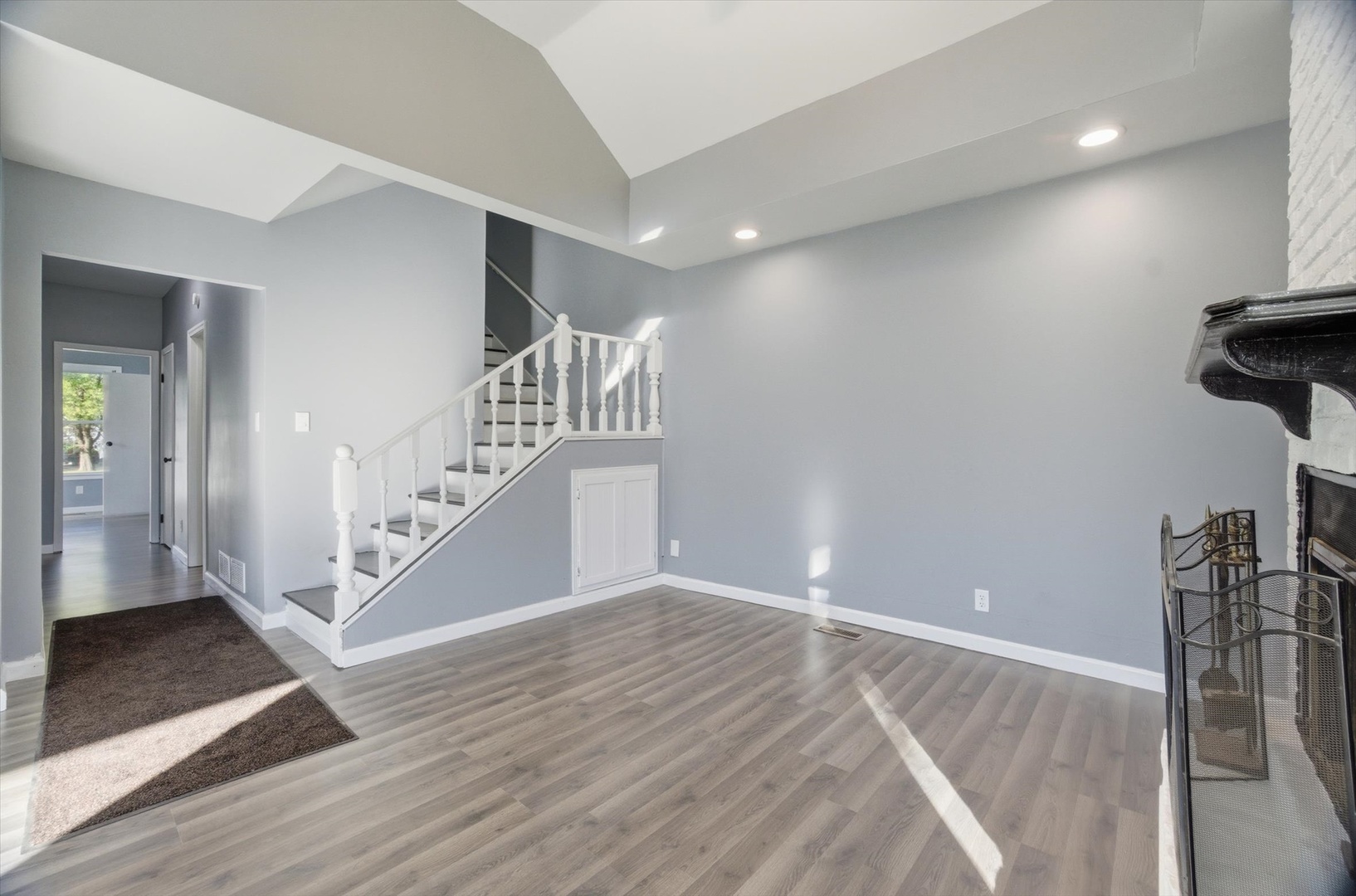 804 Richards Street, Joliet, IL 60433
