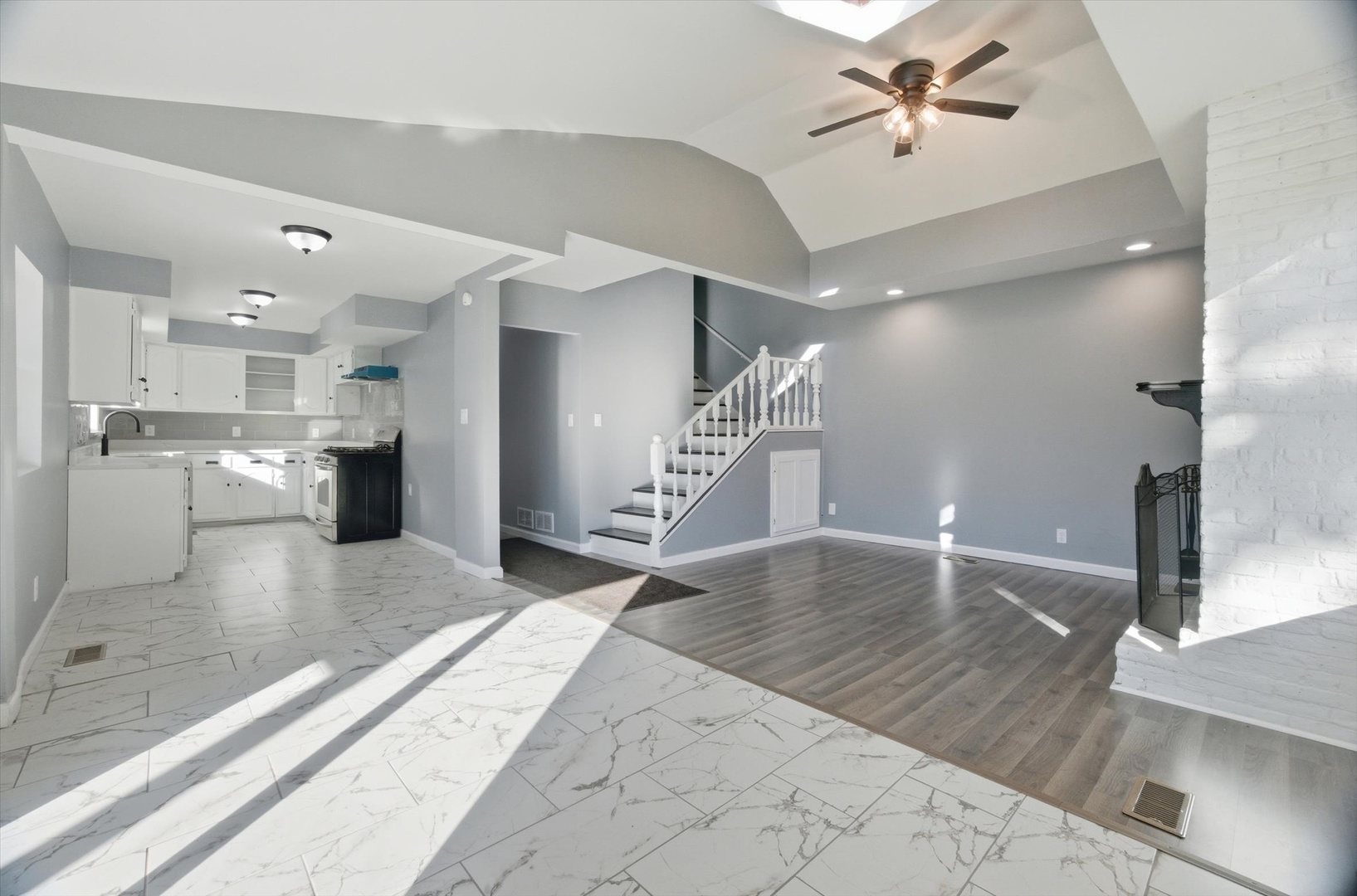 804 Richards Street, Joliet, IL 60433