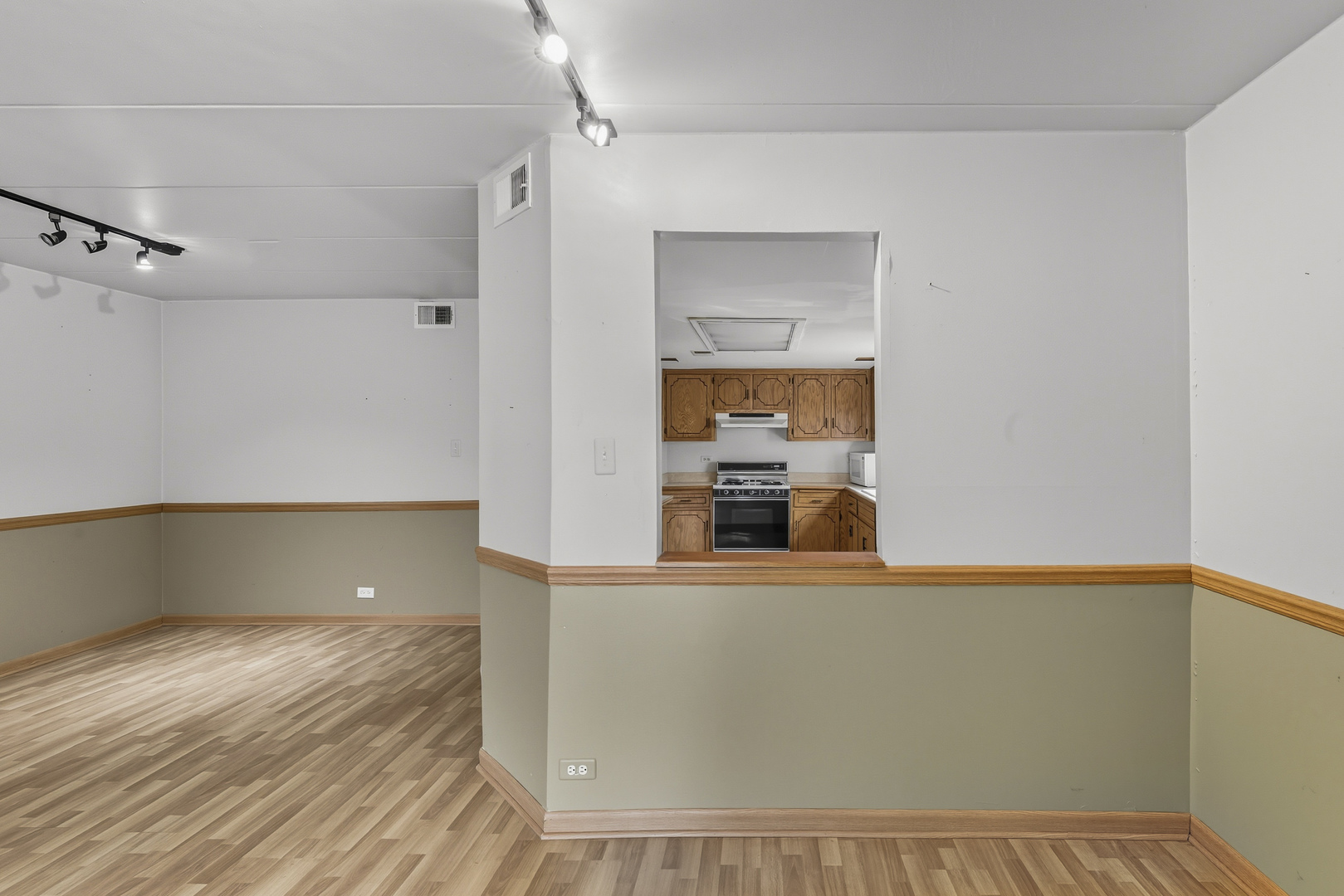 14815 Kenton Avenue #1, Midlothian, IL 60445