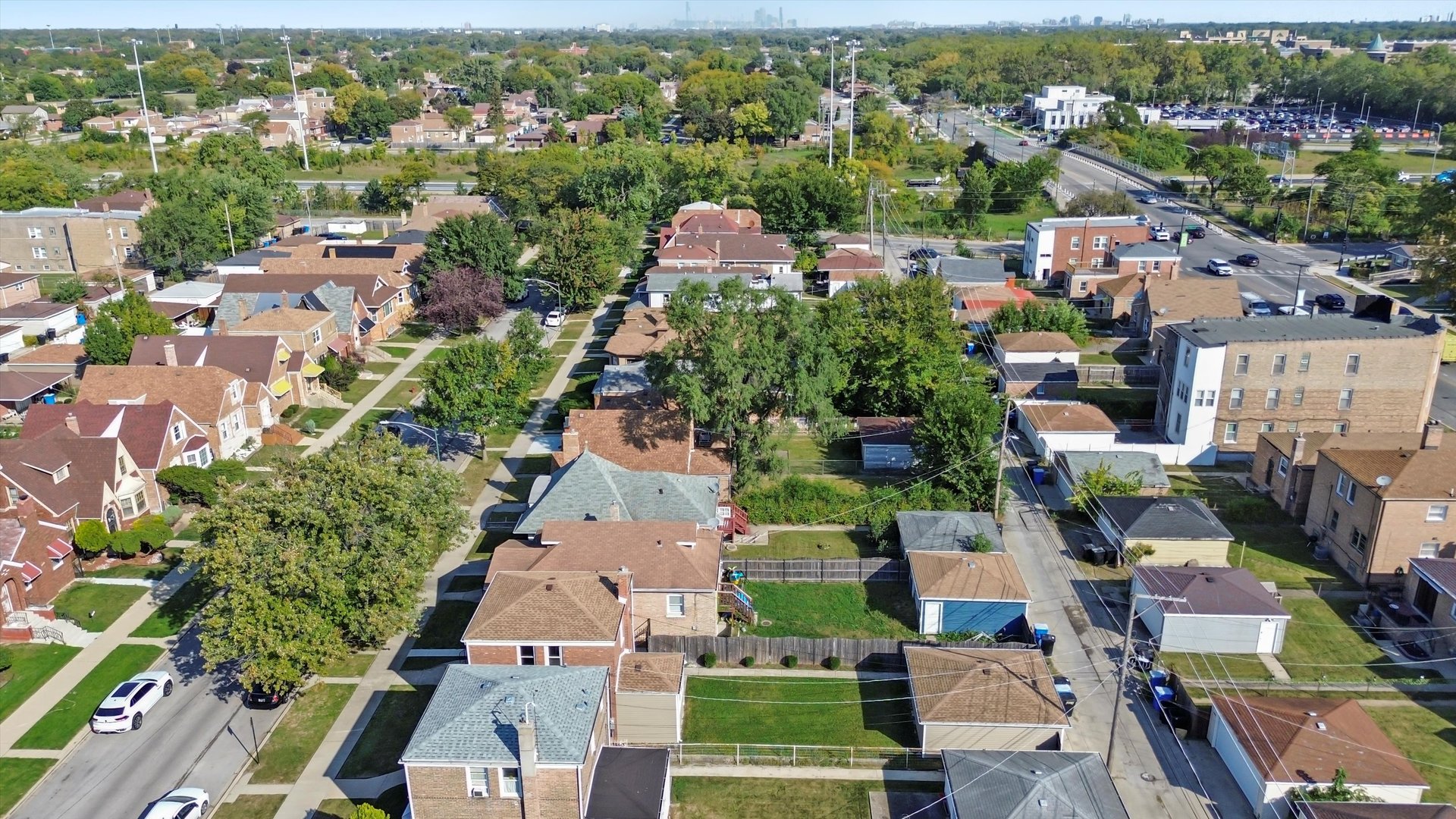 10047 S Calumet Avenue, Chicago, IL 60628