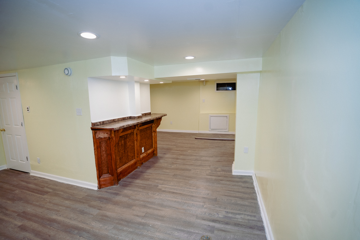 1221 Cedarwood Drive #F, Crest Hill, IL 60403