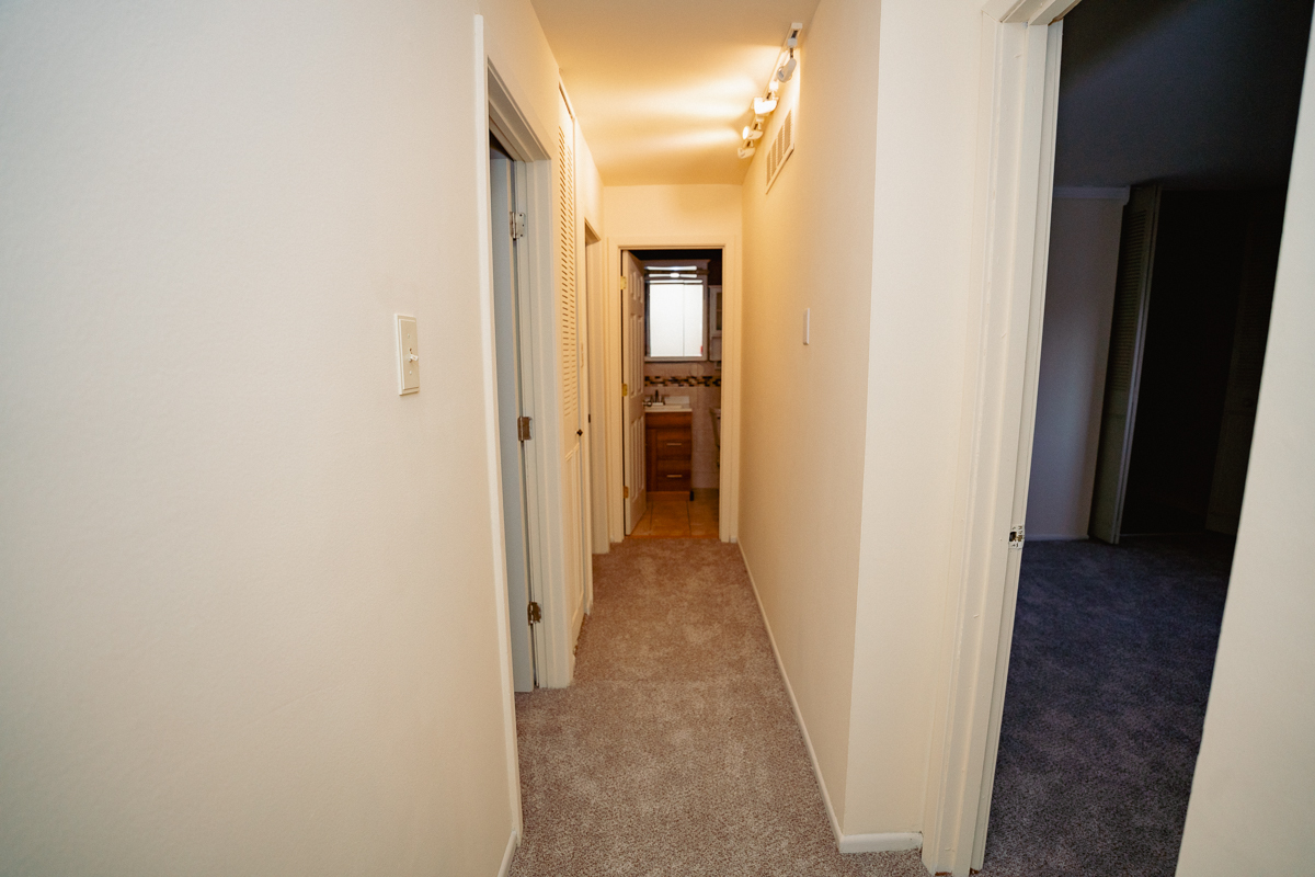1221 Cedarwood Drive #F, Crest Hill, IL 60403