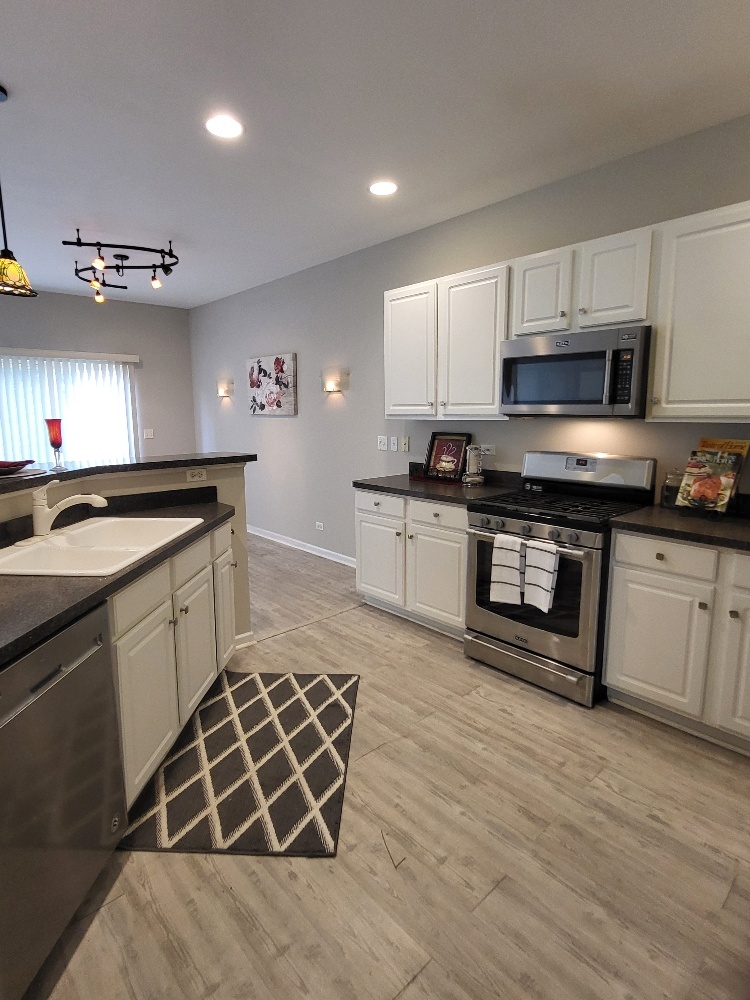 2949 BROSSMAN Street, Naperville, IL 60564