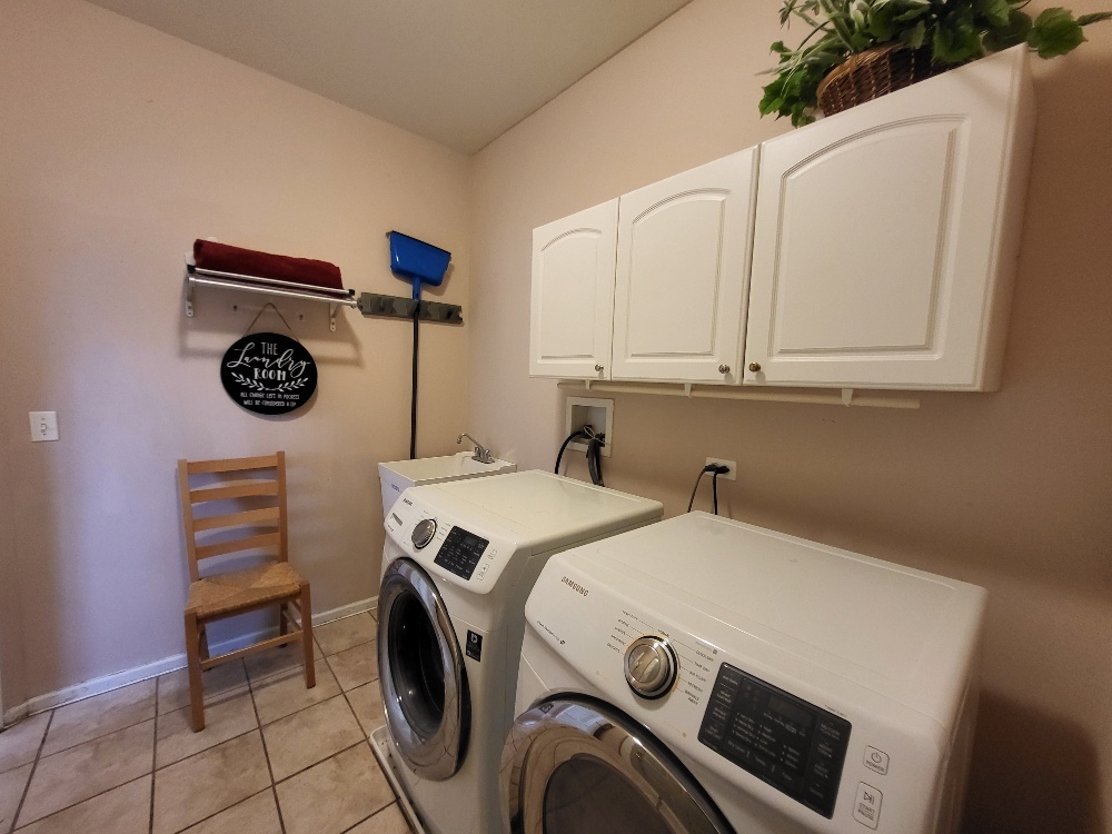 2949 BROSSMAN Street, Naperville, IL 60564