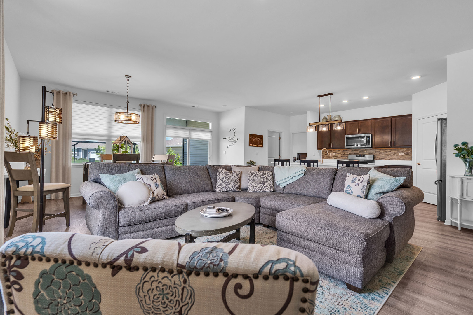 1655 Windsor Road, Pingree Grove, IL 60140