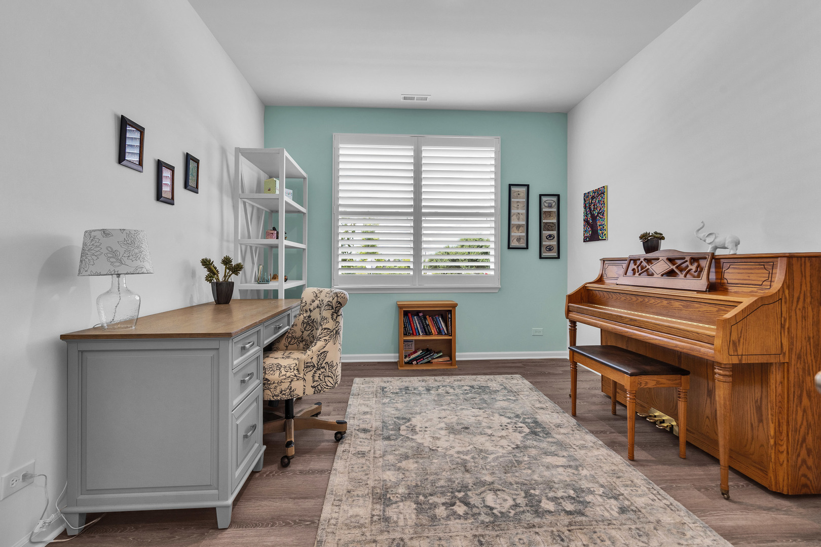 1655 Windsor Road, Pingree Grove, IL 60140