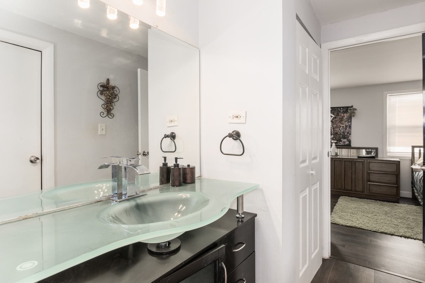 2004 Farnham Court, Schaumburg, IL 60194