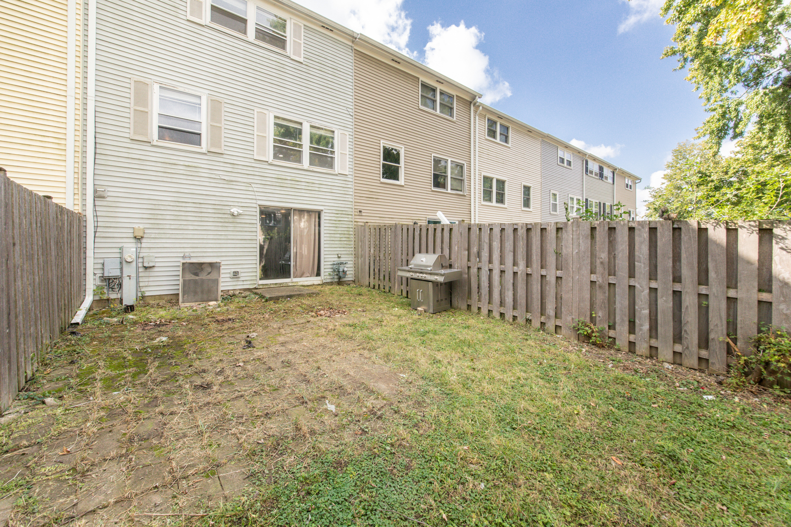 2004 Farnham Court, Schaumburg, IL 60194