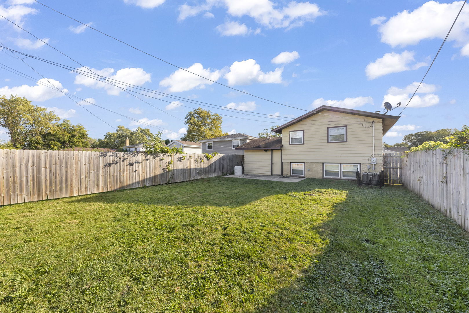 11616 S Racine Avenue, Chicago, IL 60643