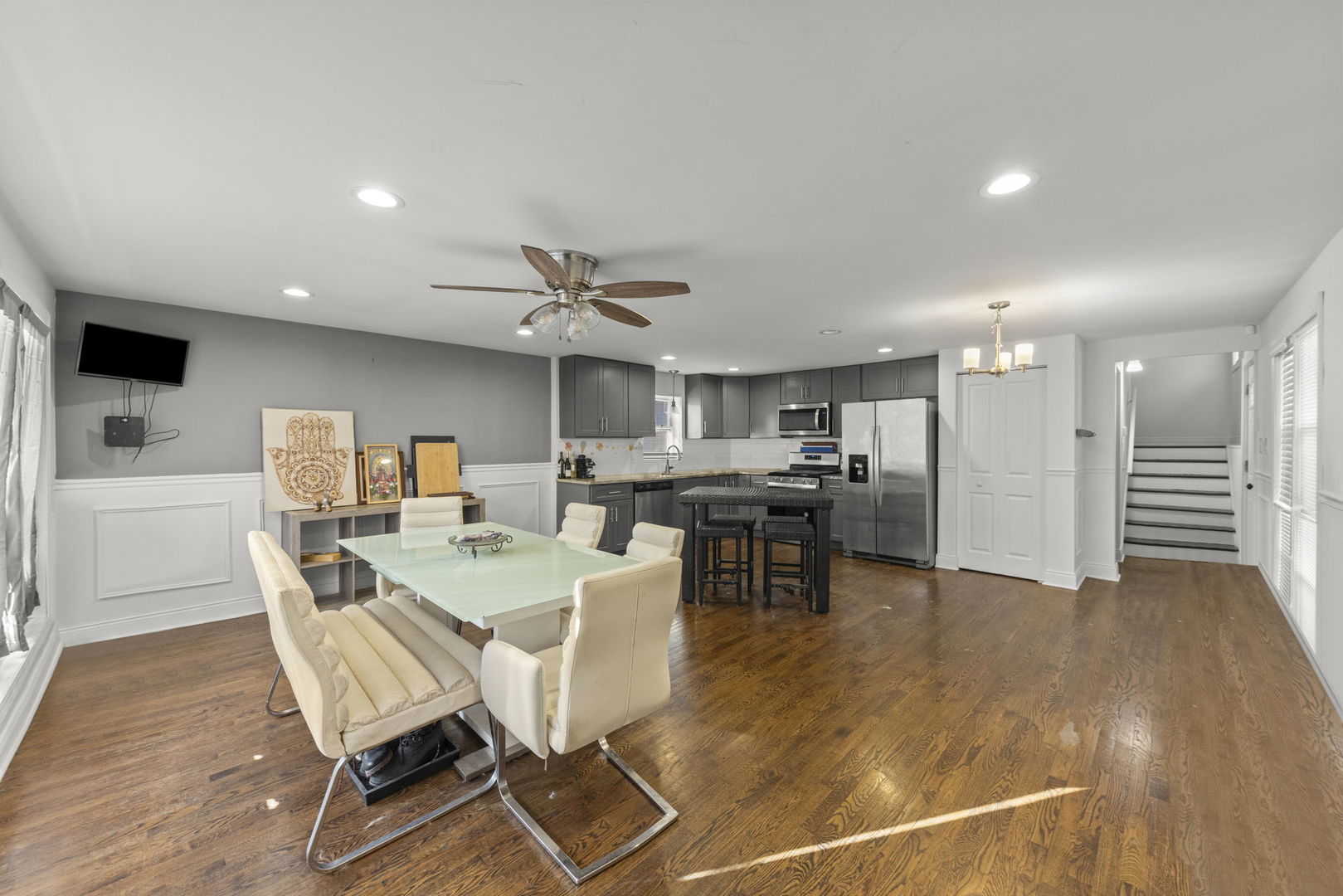 11616 S Racine Avenue, Chicago, IL 60643