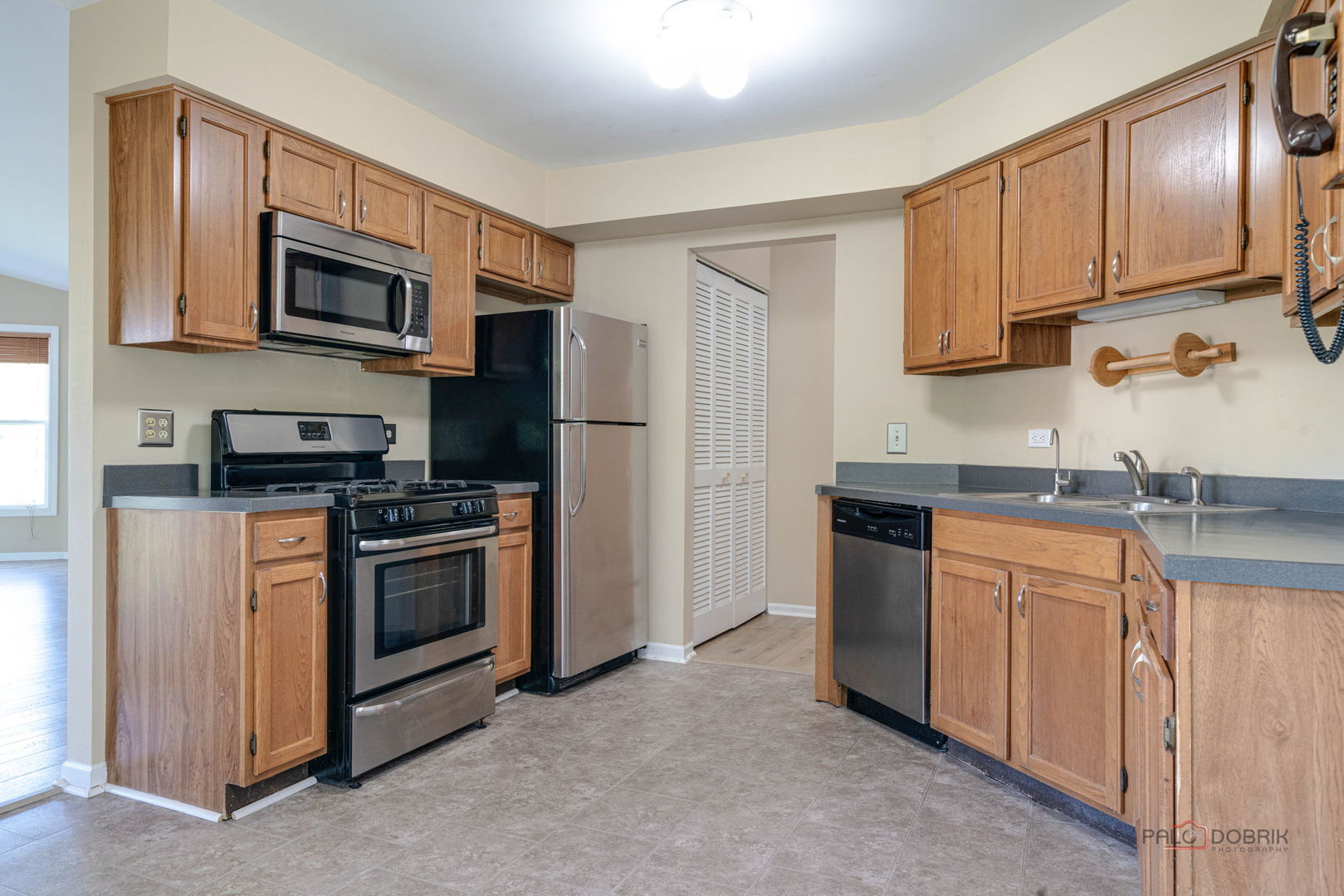 305 Satinwood Terrace, Buffalo Grove, IL 60089