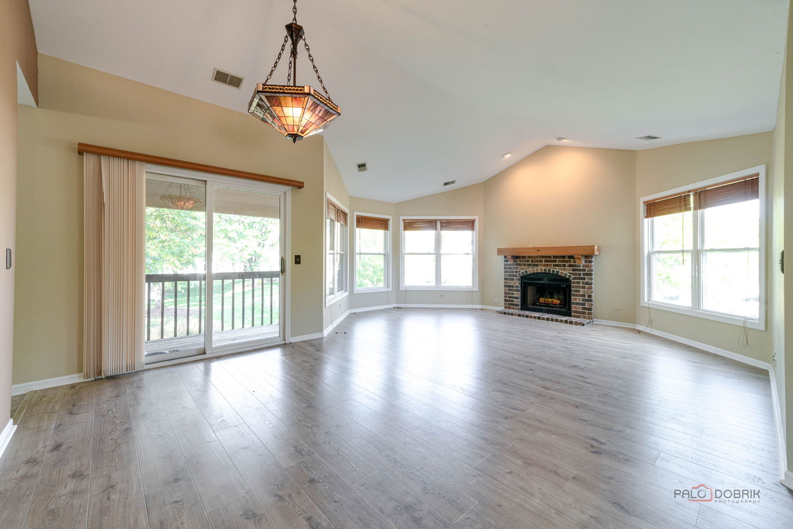 305 Satinwood Terrace, Buffalo Grove, IL 60089