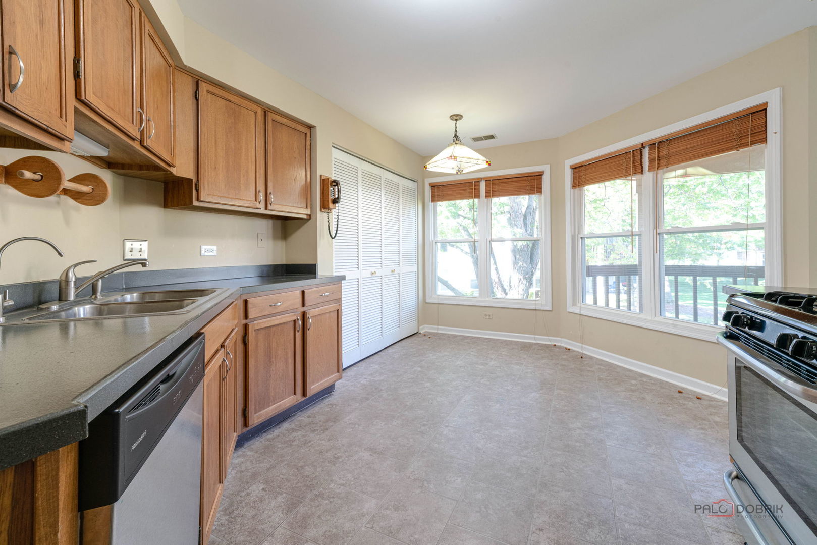 305 Satinwood Terrace, Buffalo Grove, IL 60089