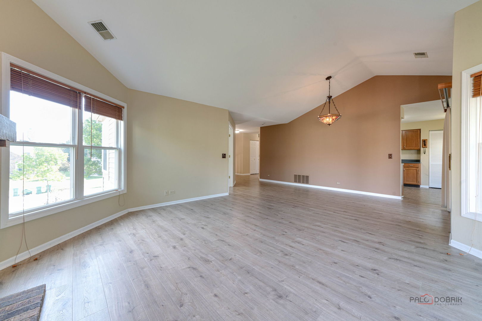 305 Satinwood Terrace, Buffalo Grove, IL 60089
