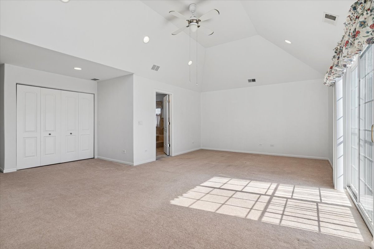 7725 W Myrtle Avenue, Chicago, IL 60631