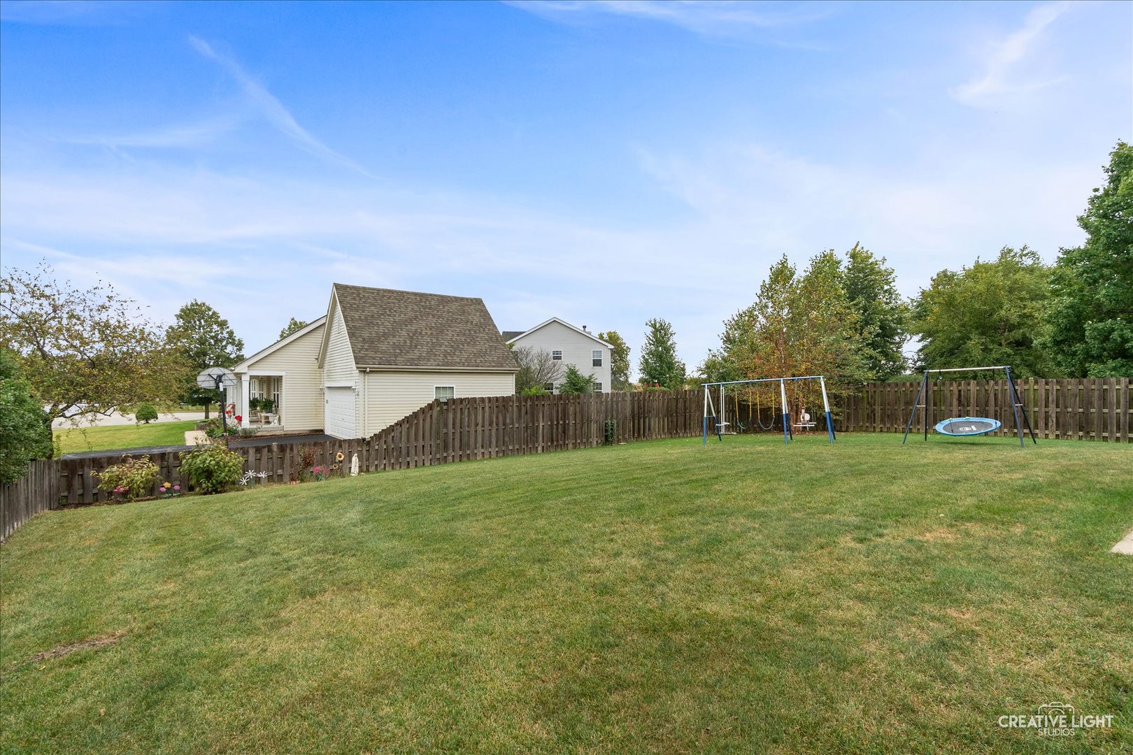 479 Raintree Drive, Oswego, IL 60543