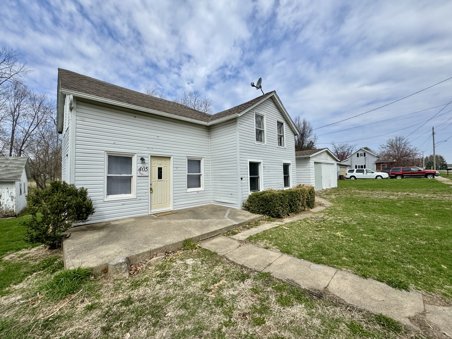 405 N 4th Street, Neponset, IL 61345