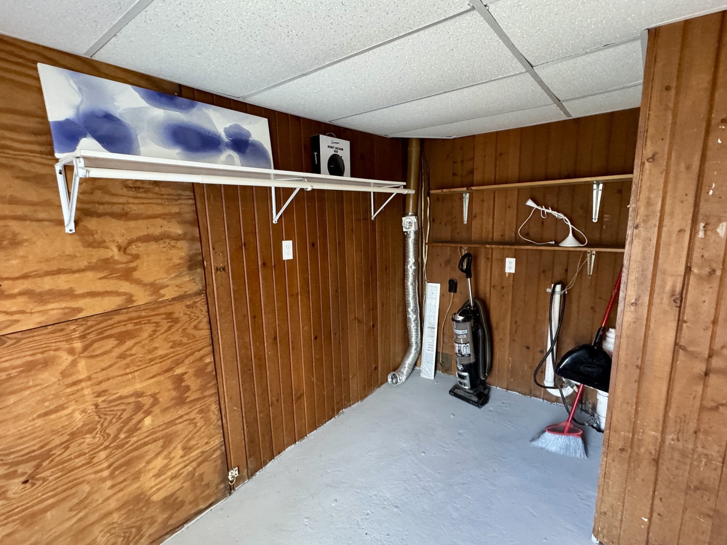 405 N 4th Street, Neponset, IL 61345