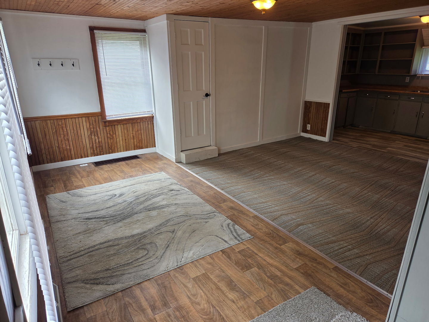 405 N 4th Street, Neponset, IL 61345