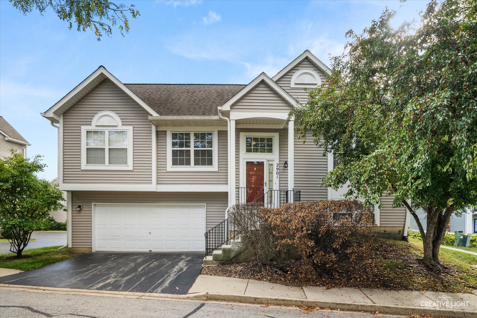 2901 S Shelly Lane, Aurora, IL 60504