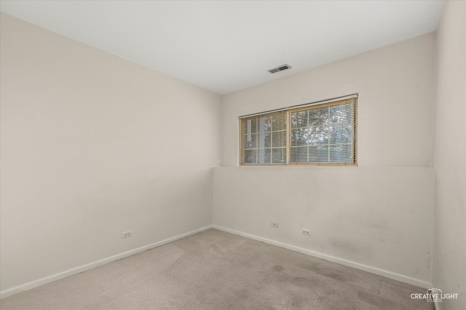 2901 S Shelly Lane, Aurora, IL 60504