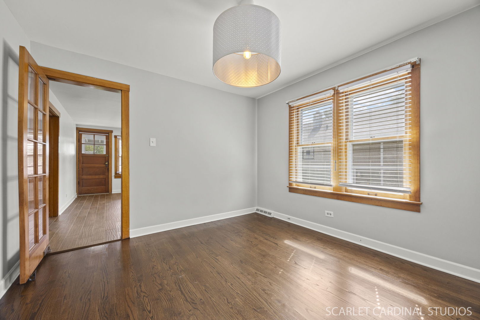 727 S Oakland Avenue, Villa Park, IL 60181