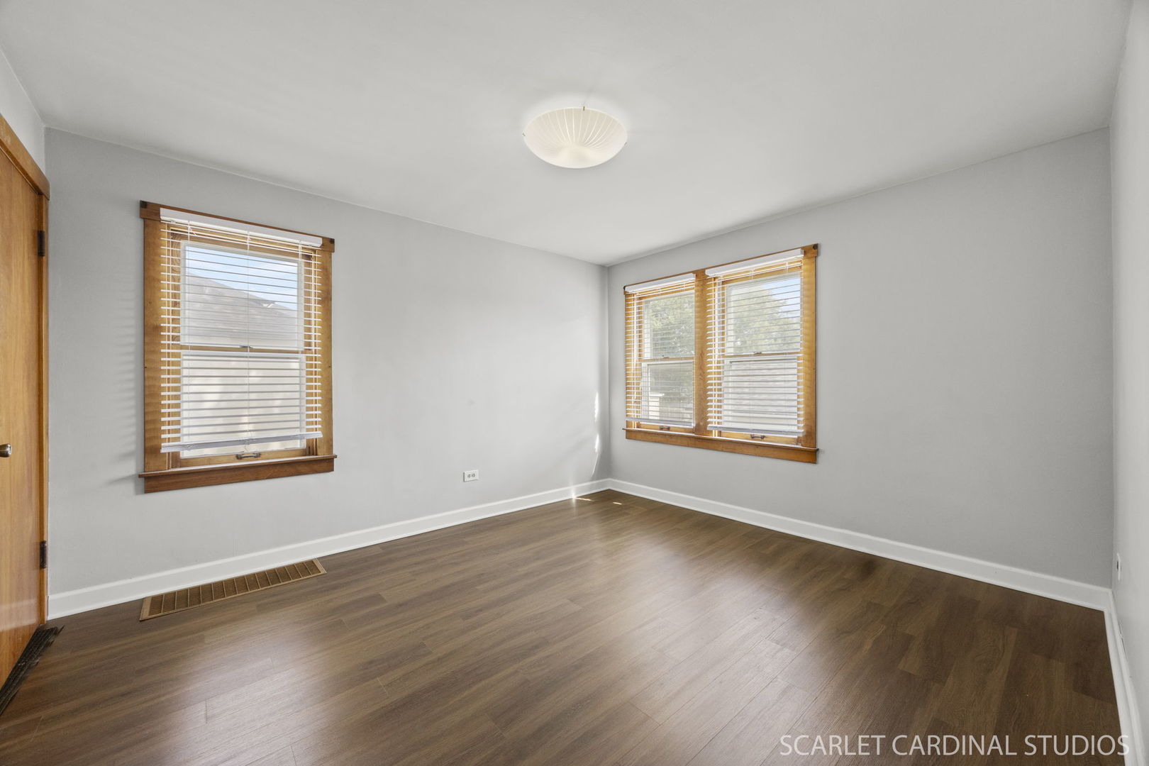 727 S Oakland Avenue, Villa Park, IL 60181