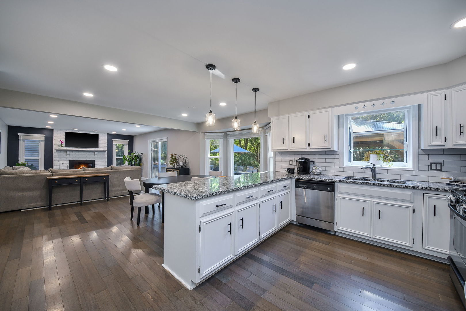 563 Bovidae Circle, Naperville, IL 60565