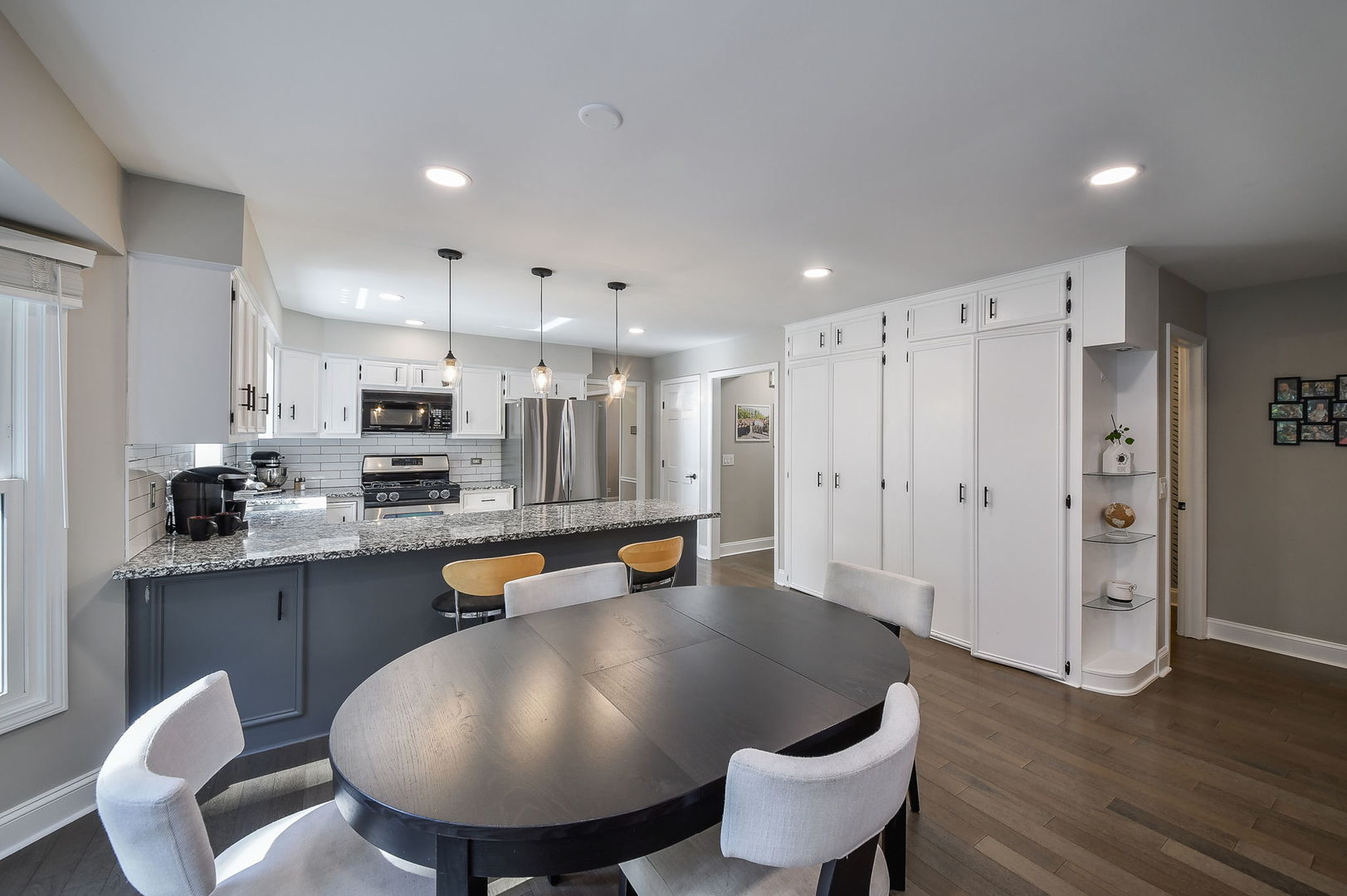 563 Bovidae Circle, Naperville, IL 60565