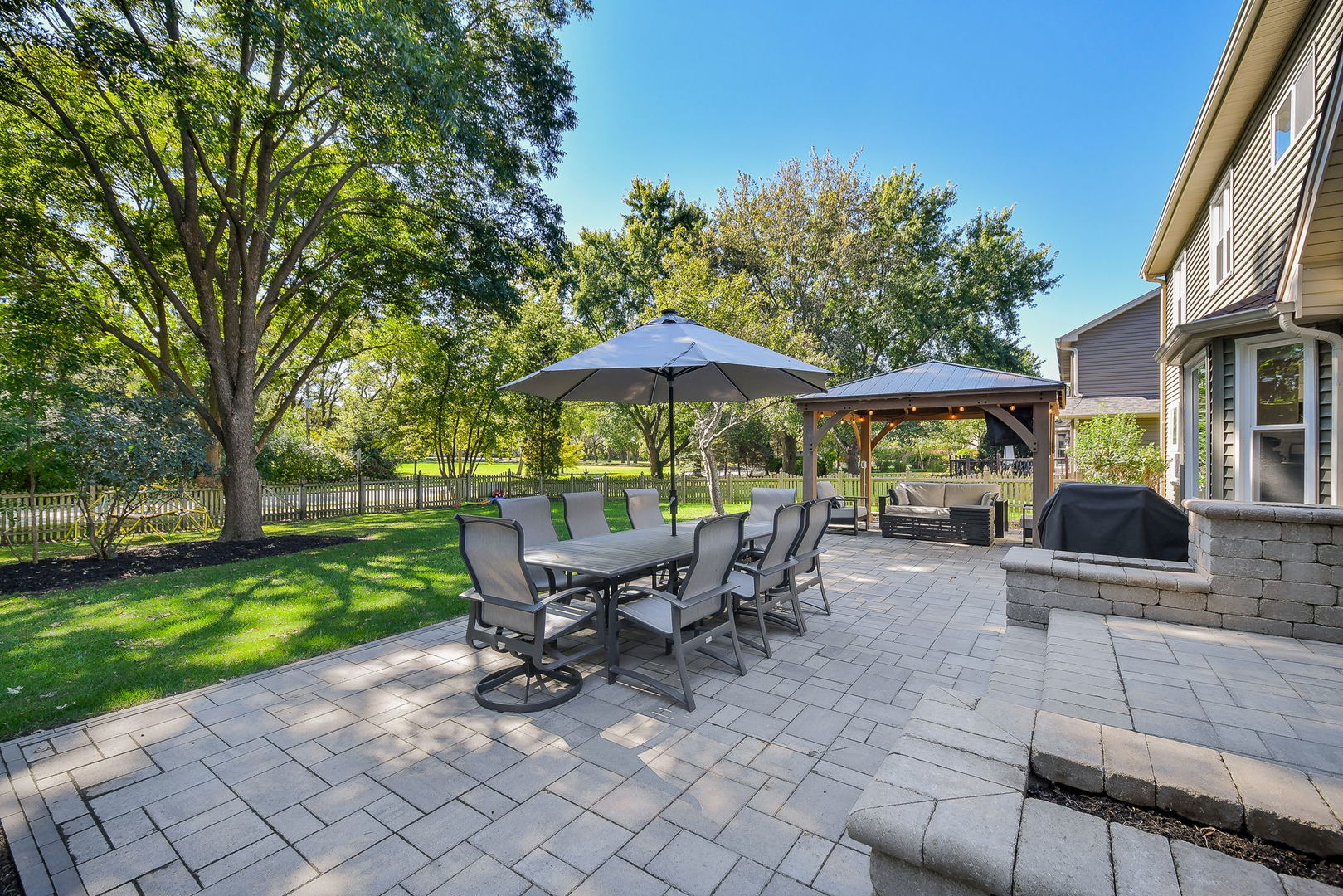 563 Bovidae Circle, Naperville, IL 60565