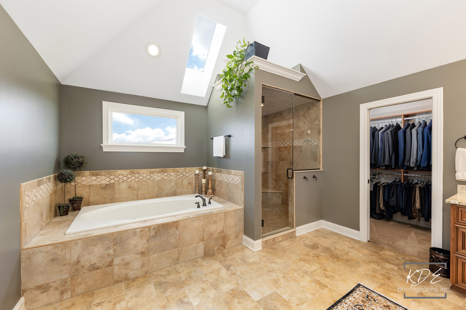 4447 Sassafras Lane, Naperville, IL 60564