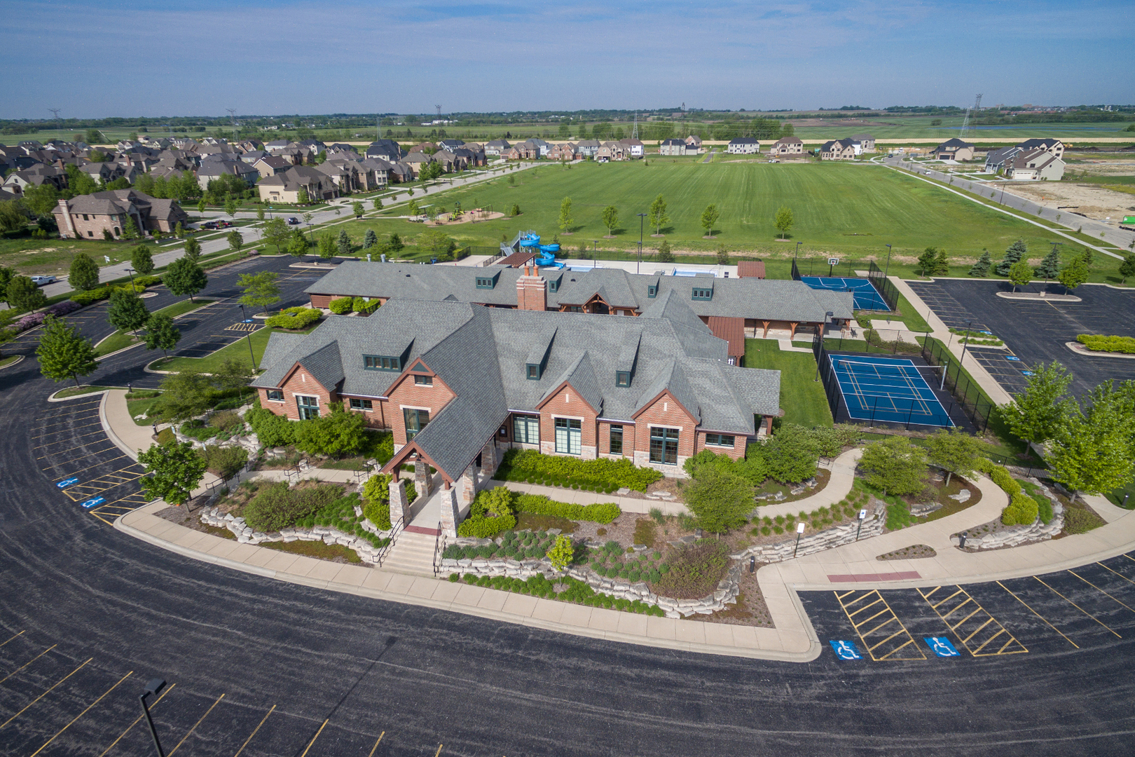 4447 Sassafras Lane, Naperville, IL 60564