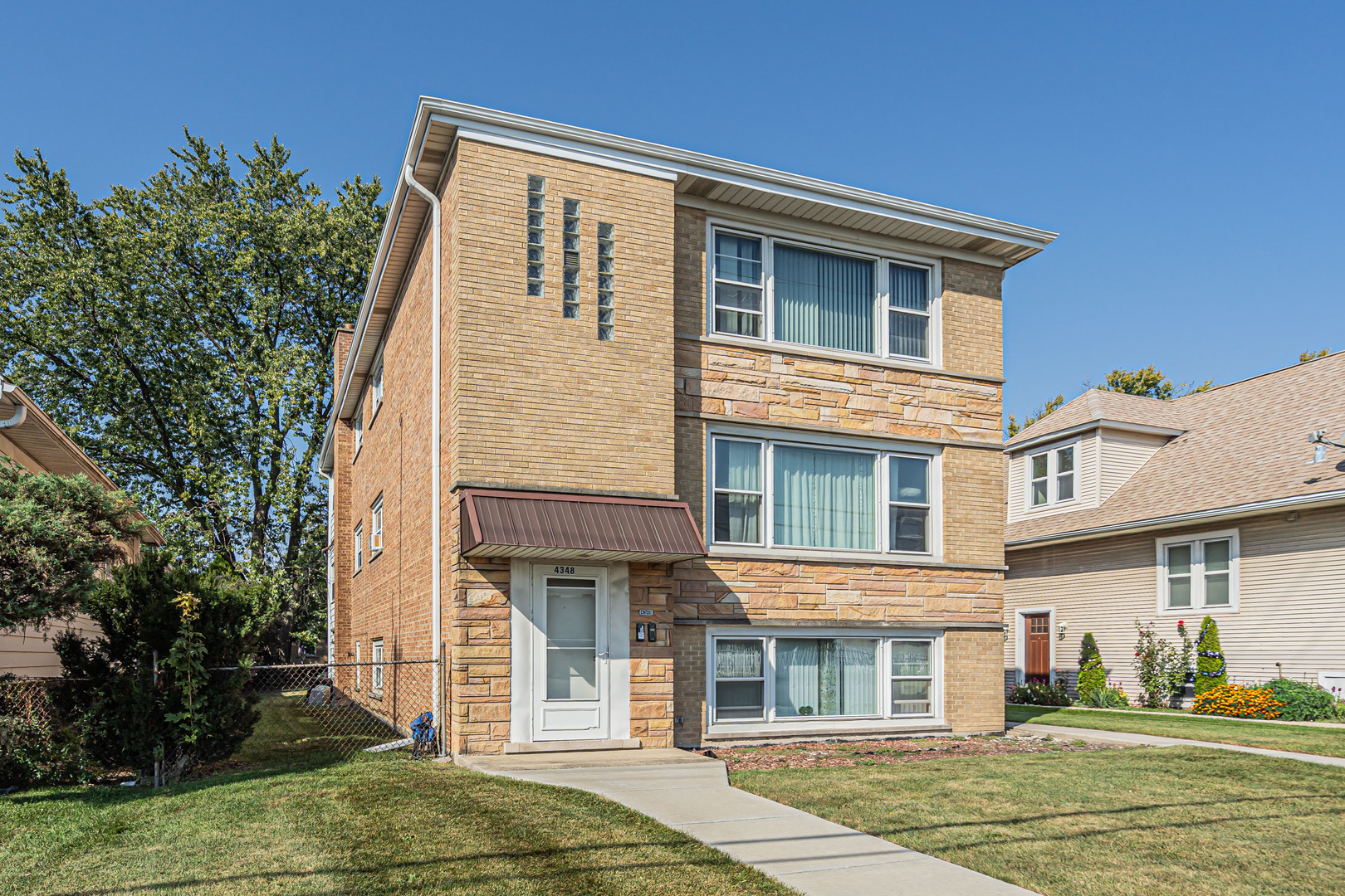4348 Ruby Street, Schiller Park, IL 60176