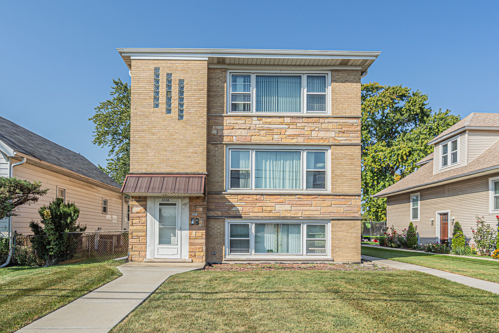 4348 Ruby Street, Schiller Park, IL 60176