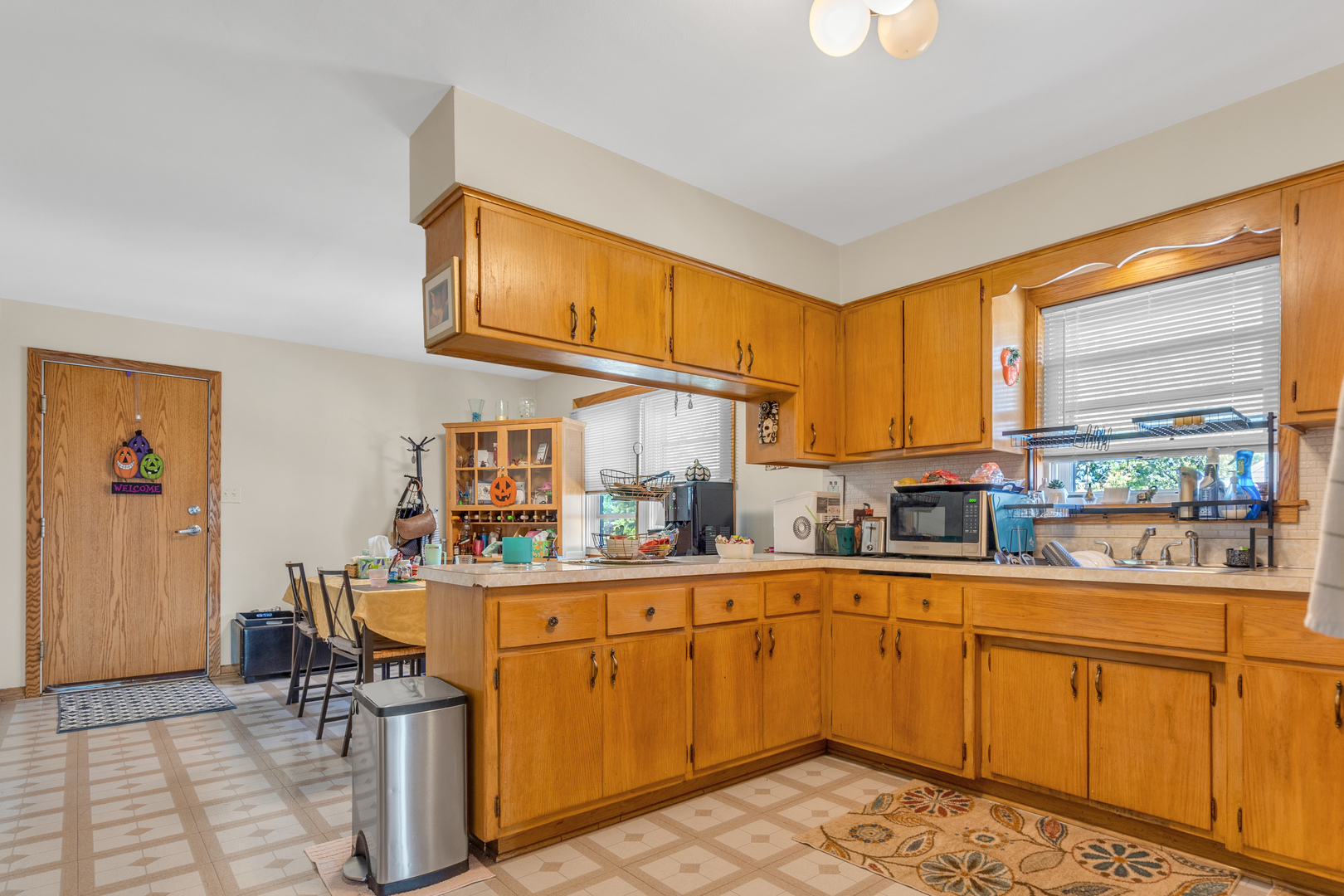 4348 Ruby Street, Schiller Park, IL 60176