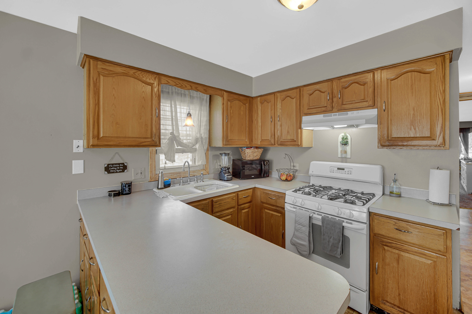 5309 W 63rd Street, Chicago, IL 60638