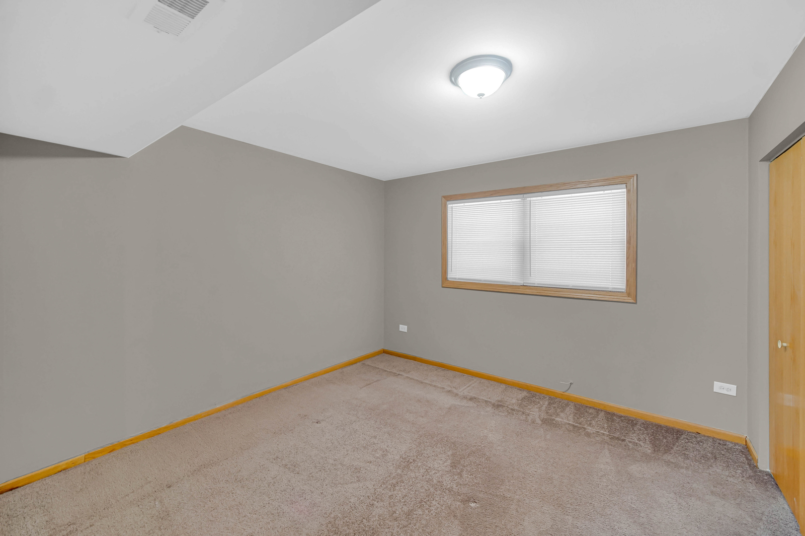 5309 W 63rd Street, Chicago, IL 60638