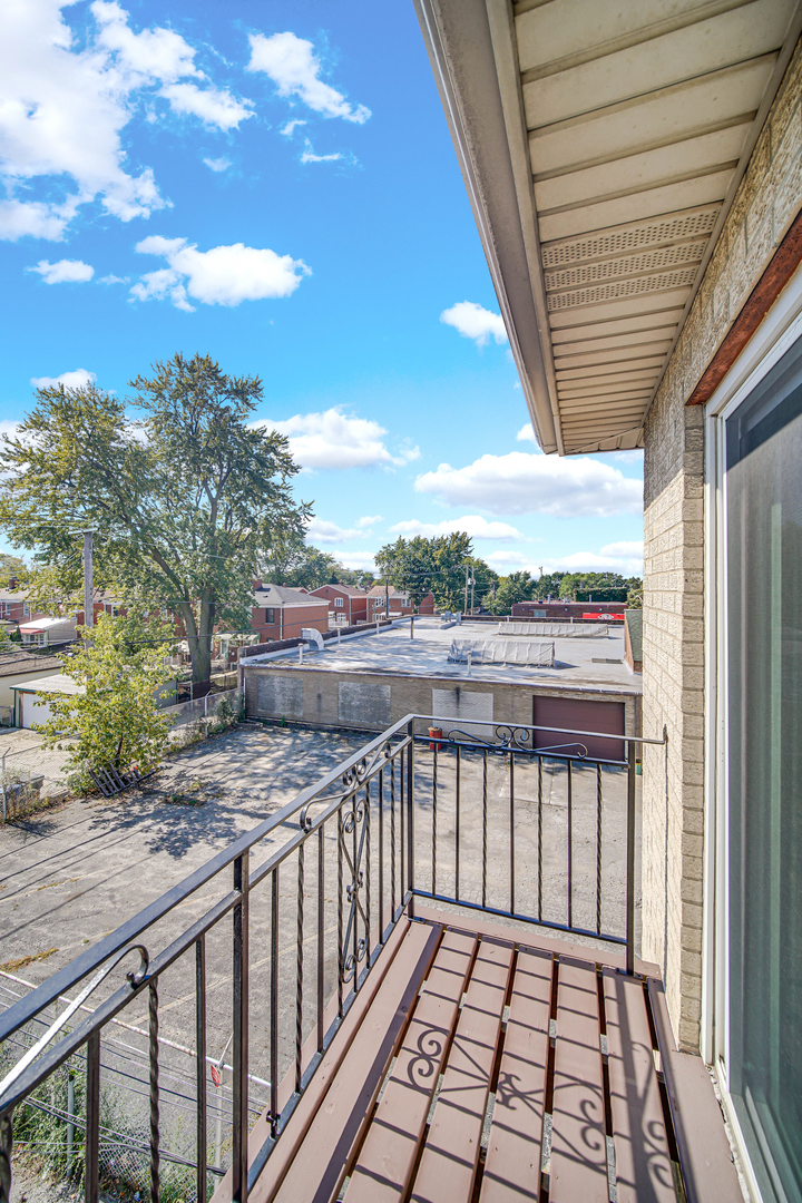 5309 W 63rd Street, Chicago, IL 60638